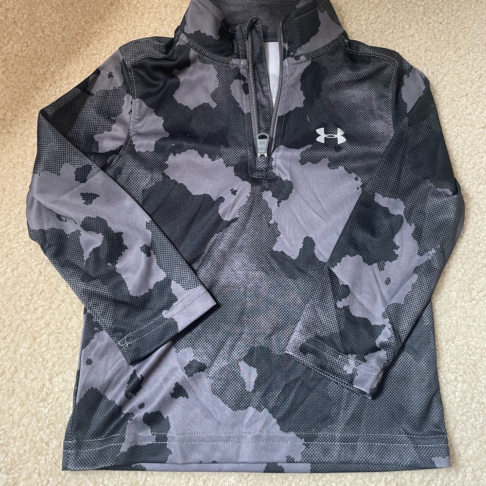 Camo underarmour performance top